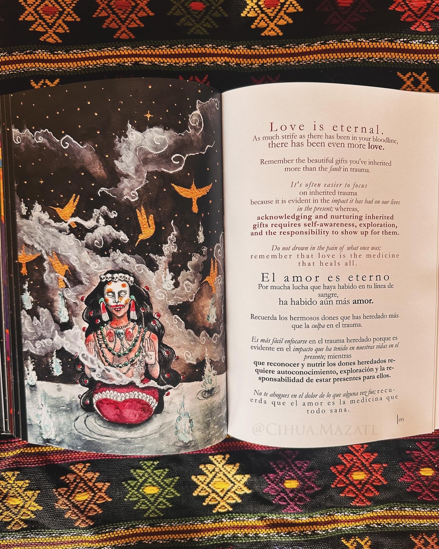 Oráculo Tlahtolli firmado: adivinaciones para la noche y el día | Libro